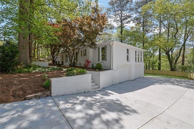 4520 Huntridge, Roswell, GA 30075