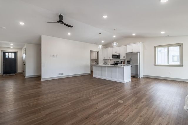 309 Pinehurst Drive, Mankato, MN 56001