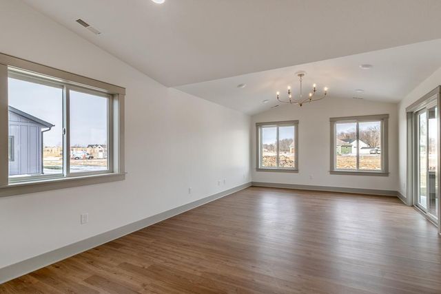 309 Pinehurst Drive, Mankato, MN 56001