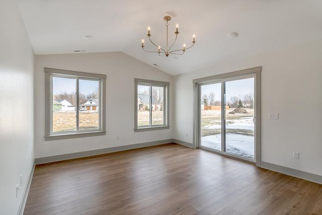 309 Pinehurst Drive, Mankato, MN 56001