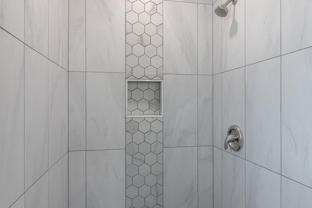 309 Pinehurst Drive, Mankato, MN 56001