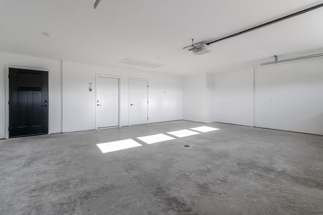 309 Pinehurst Drive, Mankato, MN 56001