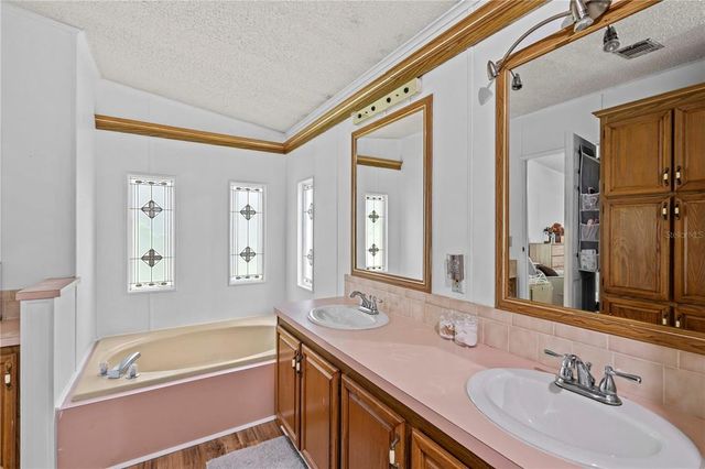 38545 COUNTY LINE ROAD, Zephyrhills, FL 33540