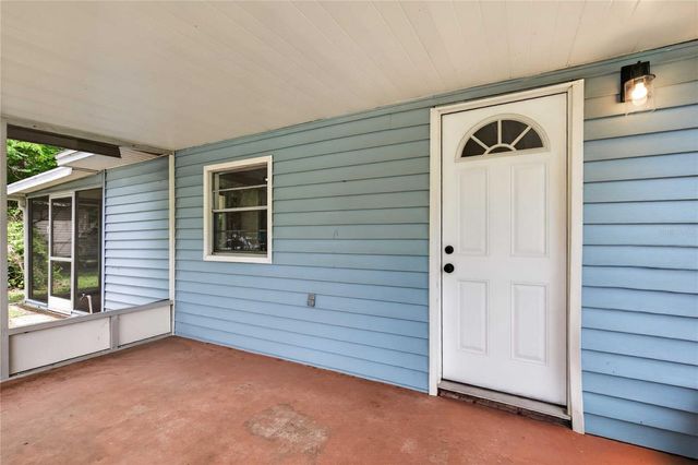 16141 3RD STREET, Umatilla, FL 32784