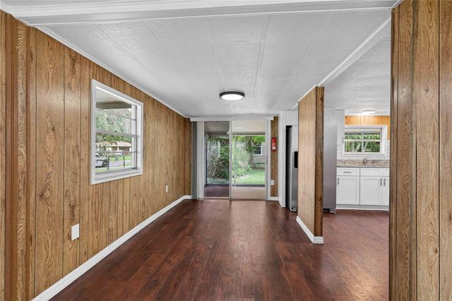 16141 3RD STREET, Umatilla, FL 32784