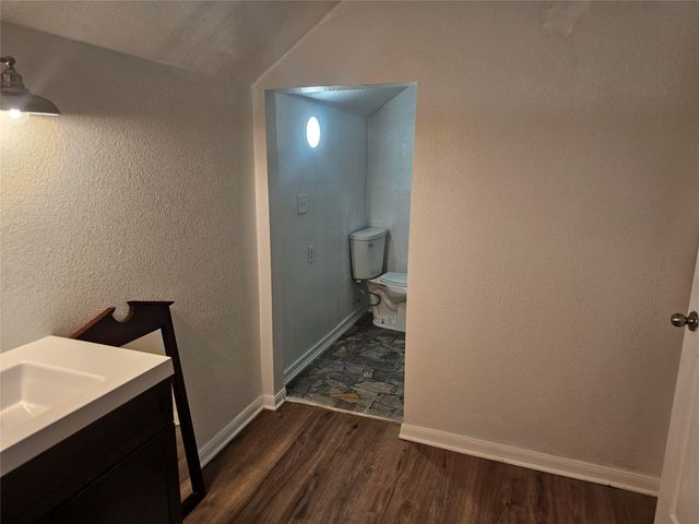 6530 Falcon Ridge, Manvel, TX 77578