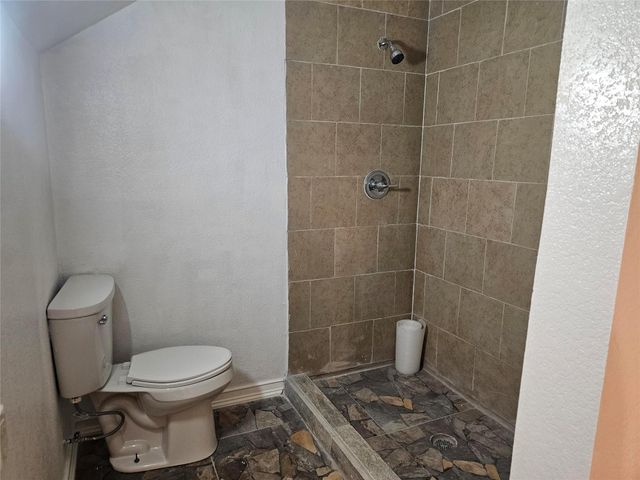 6530 Falcon Ridge, Manvel, TX 77578