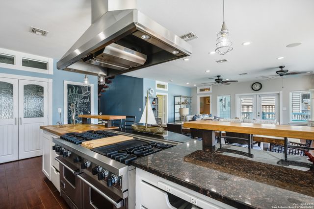 474 Bayside, Port Aransas, TX 78373