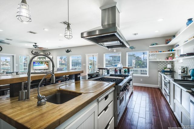 474 Bayside, Port Aransas, TX 78373