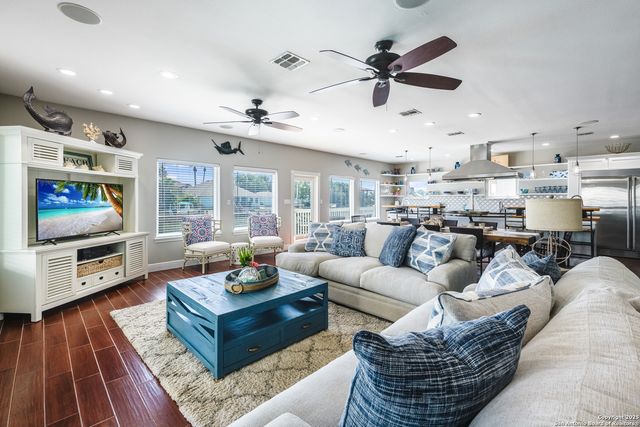 474 Bayside, Port Aransas, TX 78373