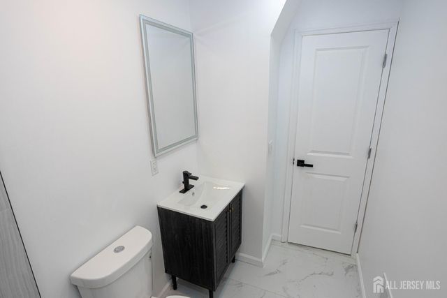 25 Menlo Avenue, Menlo Park Terrace, NJ 08840