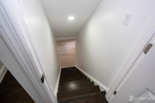 25 Menlo Avenue, Menlo Park Terrace, NJ 08840
