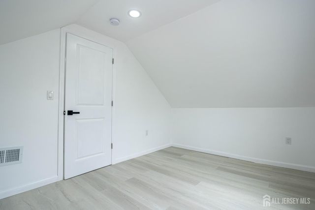 25 Menlo Avenue, Menlo Park Terrace, NJ 08840