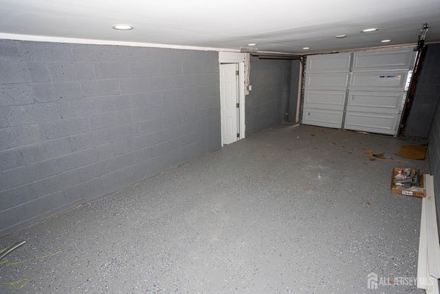 25 Menlo Avenue, Menlo Park Terrace, NJ 08840