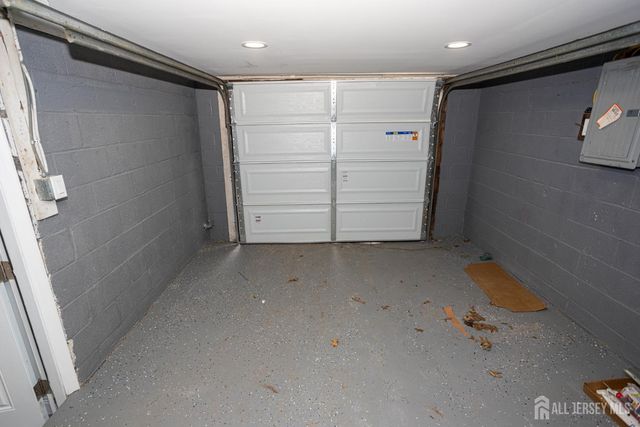 25 Menlo Avenue, Menlo Park Terrace, NJ 08840