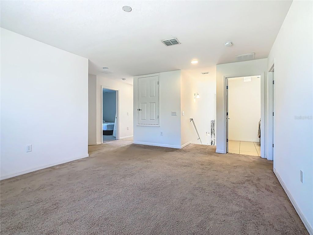 Image 26 of property listing at 4983 LONDON CREEK PLACE, Kissimmee, FL 34758