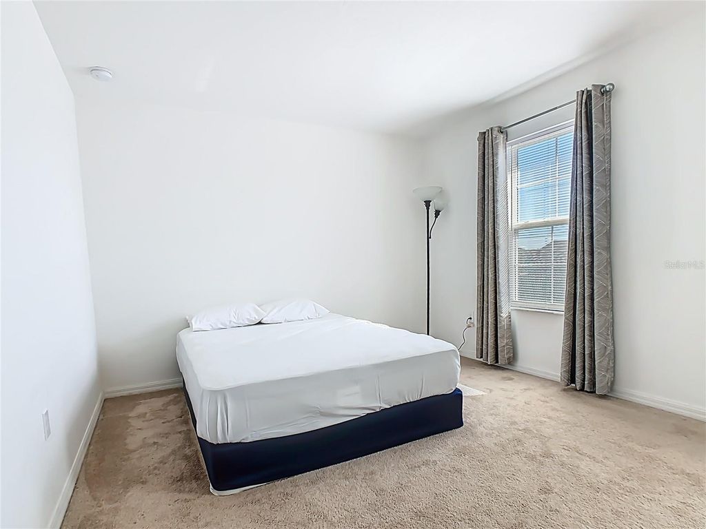 Image 29 of property listing at 4983 LONDON CREEK PLACE, Kissimmee, FL 34758