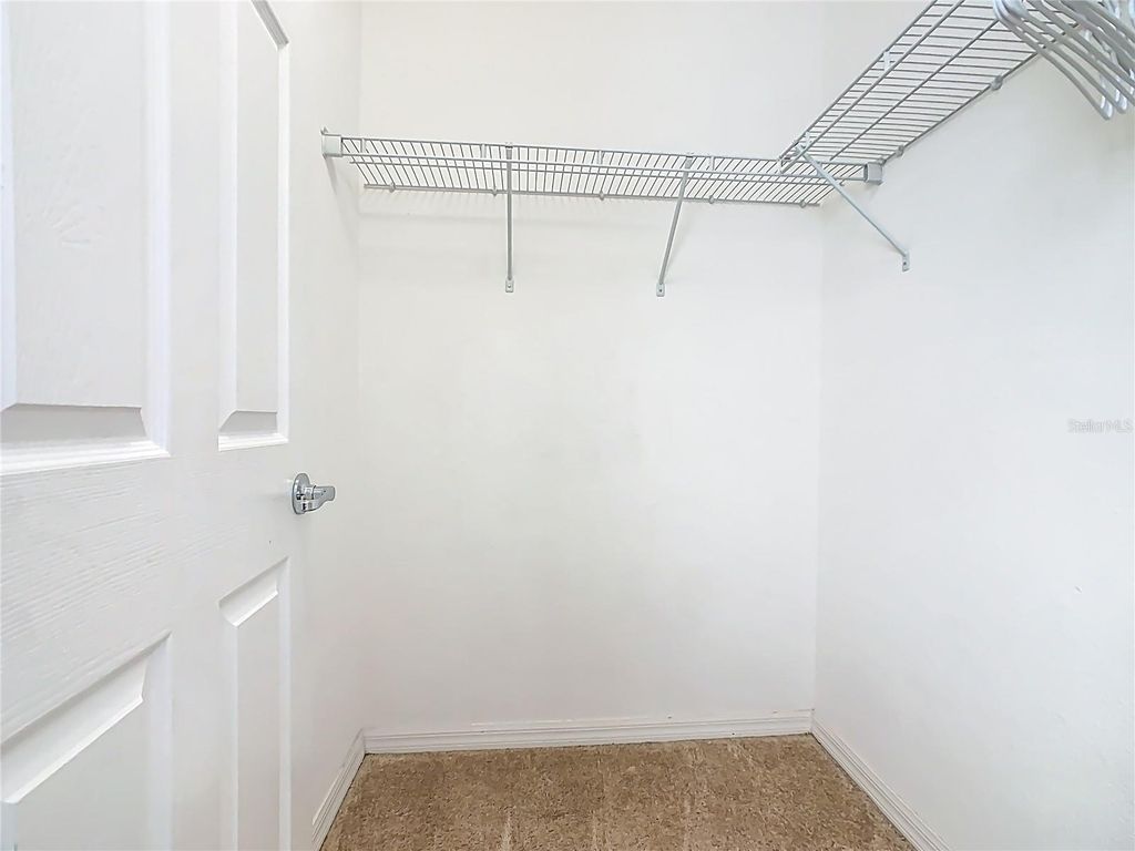 Image 33 of property listing at 4983 LONDON CREEK PLACE, Kissimmee, FL 34758