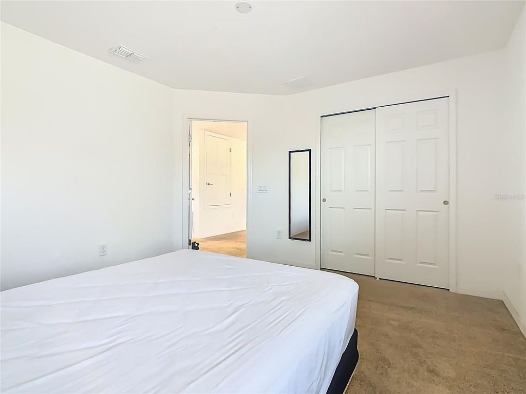 Image 36 of property listing at 4983 LONDON CREEK PLACE, Kissimmee, FL 34758