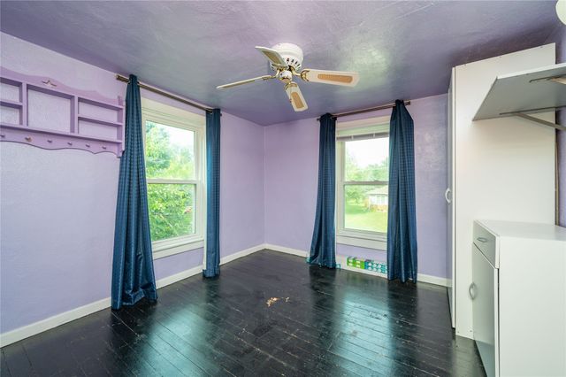 6325 NW 56th Street, Johnston, IA 50131