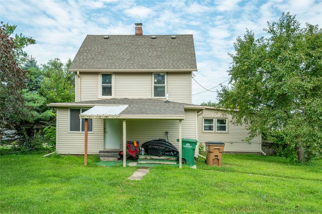 6325 NW 56th Street, Johnston, IA 50131