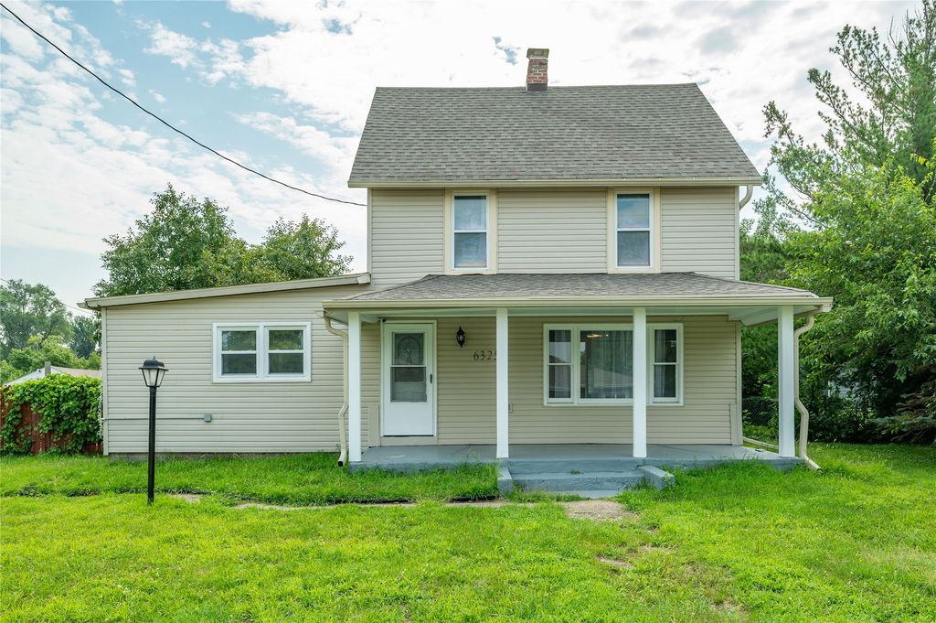 6325 NW 56th Street, Johnston, IA 50131