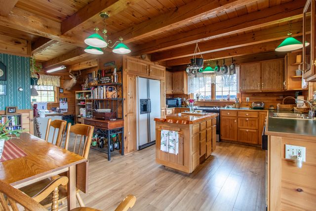 100 Derby Gore Road, Derby, VT 05829