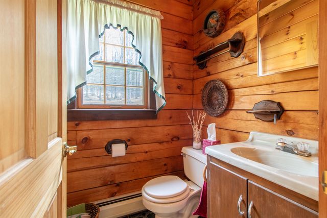100 Derby Gore Road, Derby, VT 05829