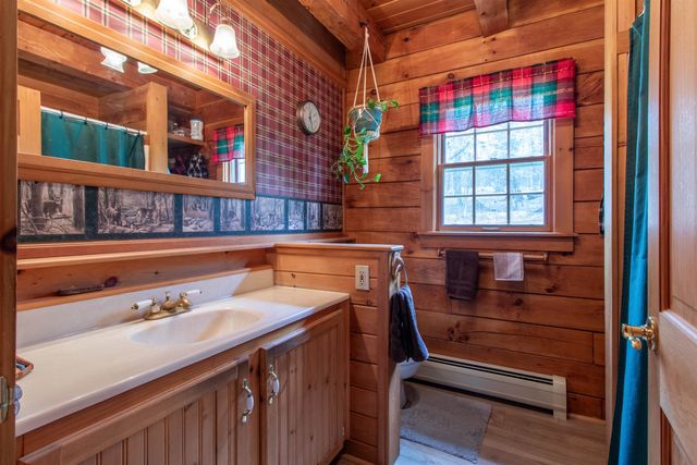 100 Derby Gore Road, Derby, VT 05829