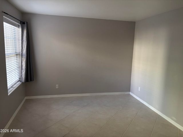 1333 E MORTEN Avenue 124, Phoenix, AZ 85020