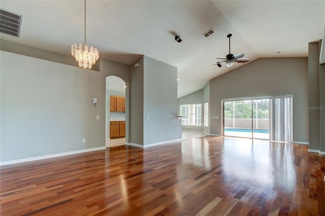 18829 MAISONS DRIVE, Lutz, FL 33558