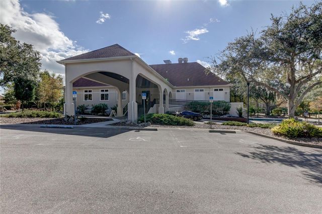 18829 MAISONS DRIVE, Lutz, FL 33558