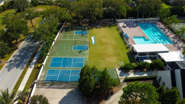 18829 MAISONS DRIVE, Lutz, FL 33558