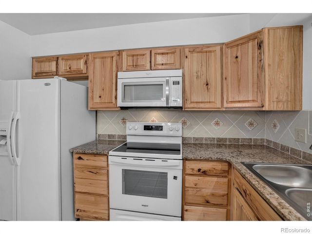 321 Diamond Drive, Fort Collins, CO 80525