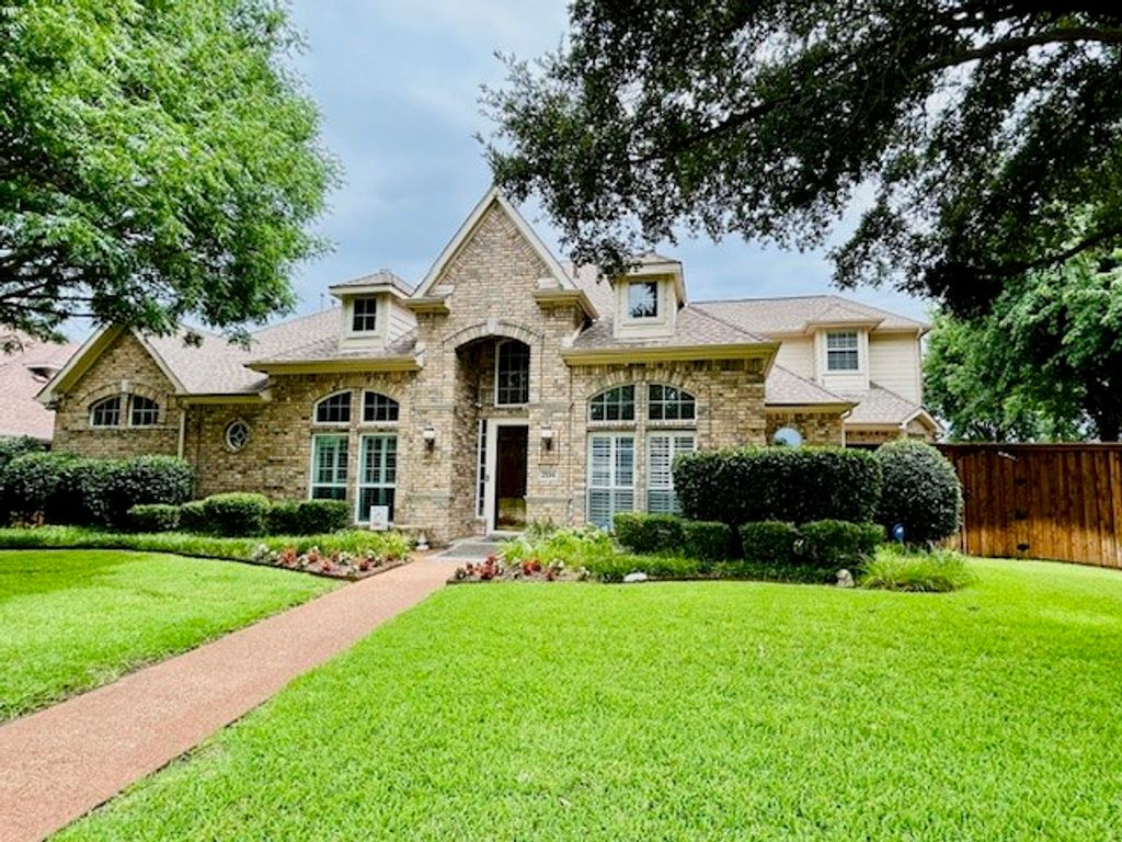 2116 Ironside Drive, Plano, TX 75075