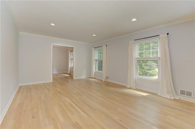 7350 Hunters Branch Drive, Atlanta, GA 30328