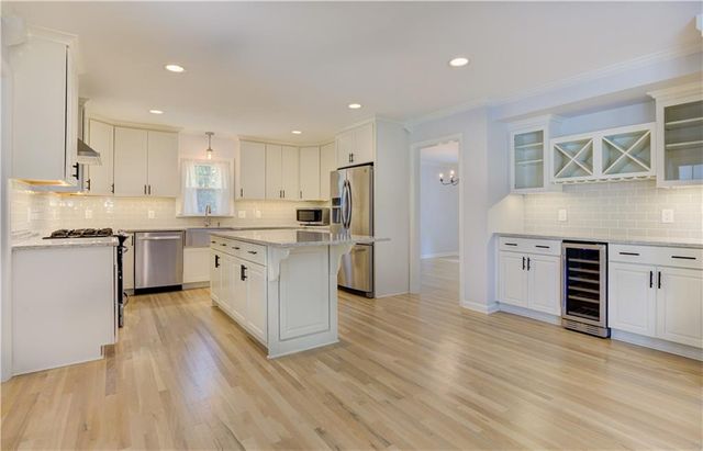 7350 Hunters Branch Drive, Atlanta, GA 30328
