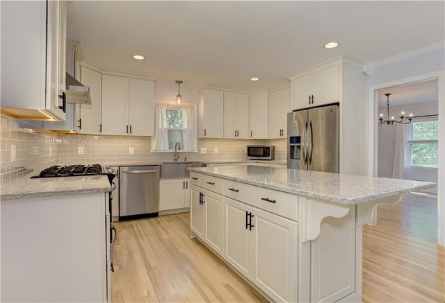 7350 Hunters Branch Drive, Atlanta, GA 30328