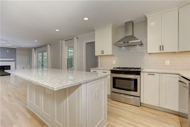 7350 Hunters Branch Drive, Atlanta, GA 30328