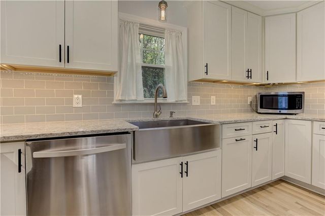 7350 Hunters Branch Drive, Atlanta, GA 30328