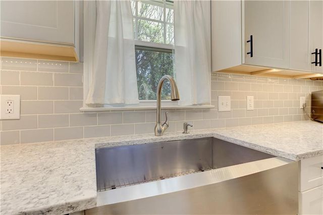 7350 Hunters Branch Drive, Atlanta, GA 30328