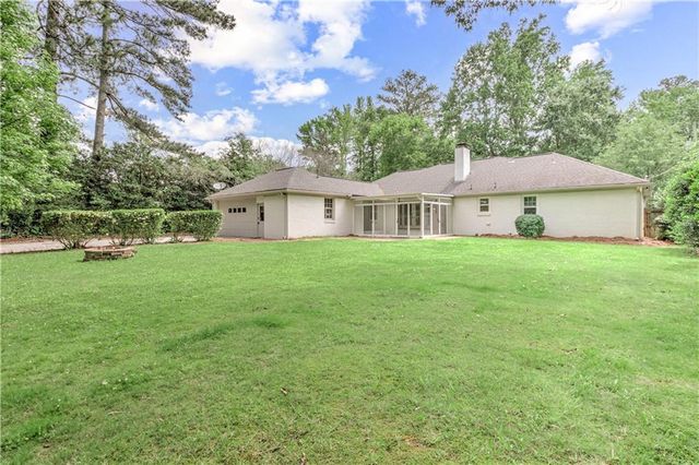 7350 Hunters Branch Drive, Atlanta, GA 30328