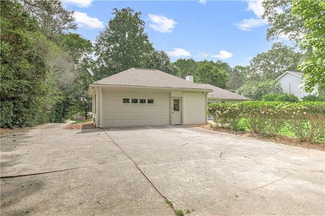 7350 Hunters Branch Drive, Atlanta, GA 30328