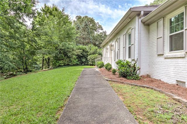 7350 Hunters Branch Drive, Atlanta, GA 30328