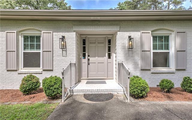 7350 Hunters Branch Drive, Atlanta, GA 30328