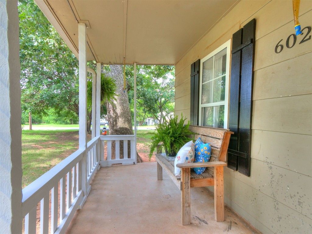 602 E 6th Street, Chandler, OK 74834