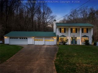 430 FALLS CREEK Road, Tornado, WV 25177