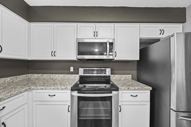 3139 Kingswood Drive, Grove City, OH 43123