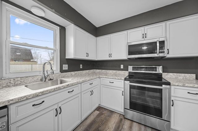 3139 Kingswood Drive, Grove City, OH 43123