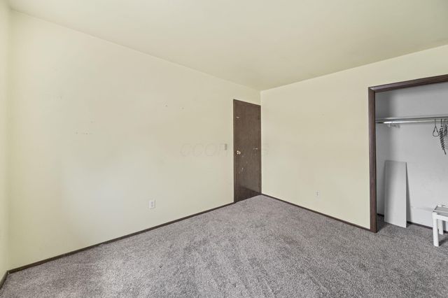 3139 Kingswood Drive, Grove City, OH 43123